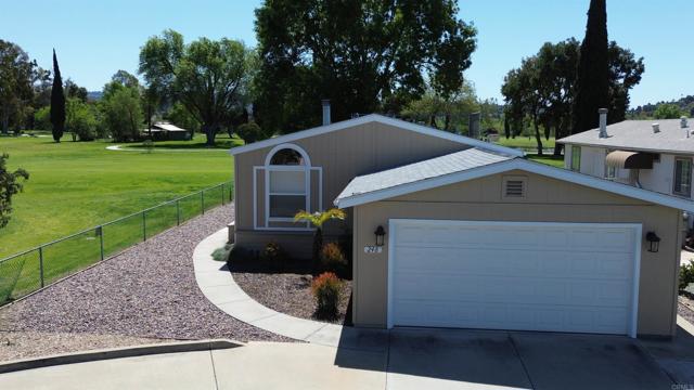 11851 Riverside Dr, Lakeside CA: https://media.crmls.org/mediaz/16671887-217b-43d9-b4e6-702d9b5fdfea.jpg
