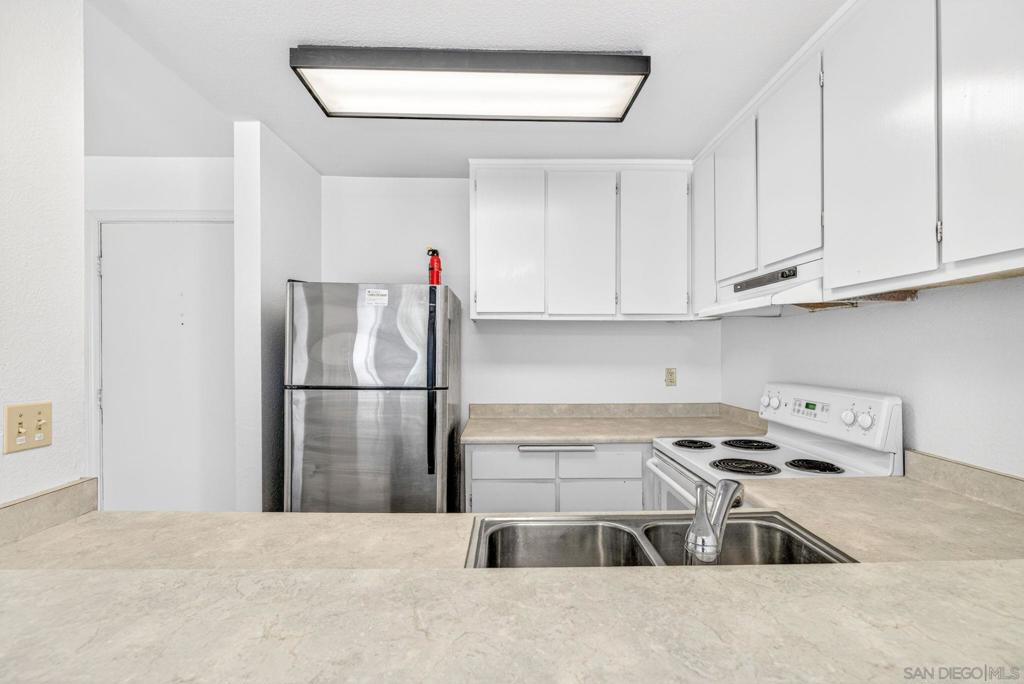 4060 Huerfano Ave - photo 5