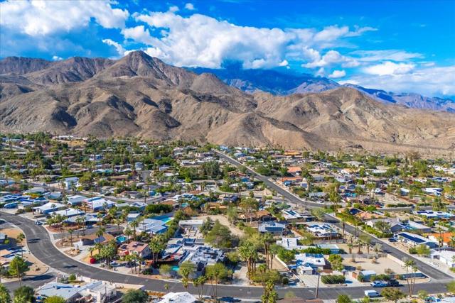 39061 Bel Air Drive, Cathedral City CA: https://media.crmls.org/mediaz/1667e881-2f5f-4815-8f7d-0f0d954adf49.jpg