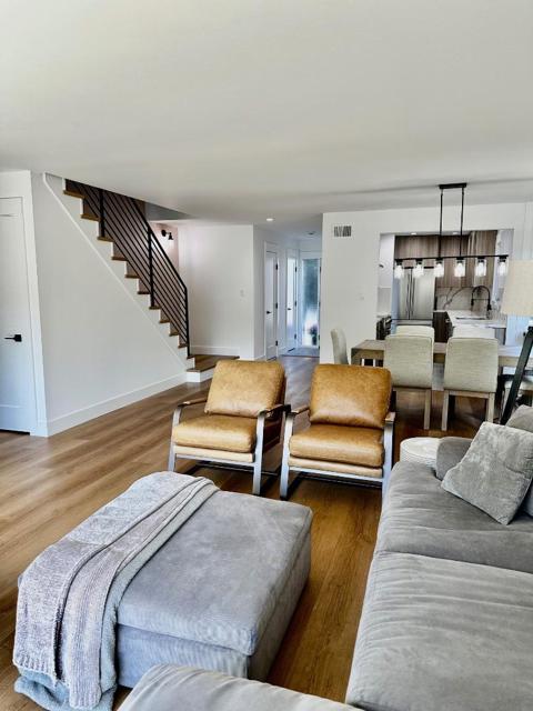 974 Peninsula Avenue, San Mateo CA: https://media.crmls.org/mediaz/166848db-ccb2-459f-af3e-7ddf2a3c7b55.jpg