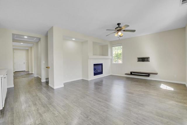 4537 Wagon Trail Way, Antioch CA: https://media.crmls.org/mediaz/16684a97-44b2-4083-8d52-6cfba6d020e0.jpg