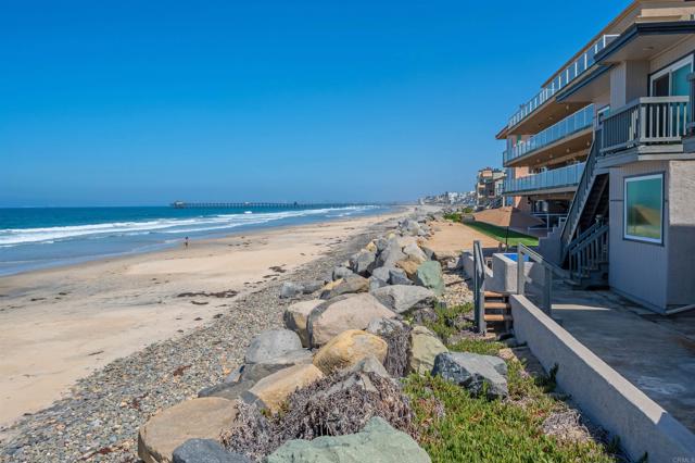 1460 Seacoast Drive, Imperial Beach CA: https://media.crmls.org/mediaz/166998aa-b0a4-422c-987c-0259d5613c30.jpg