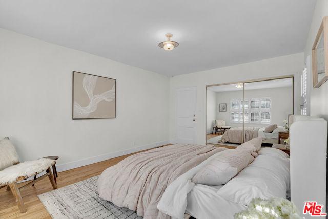 5248 Parkglen Avenue, Los Angeles CA: https://media.crmls.org/mediaz/166c5608-6c65-4335-b9ee-cff265e8943b.jpg