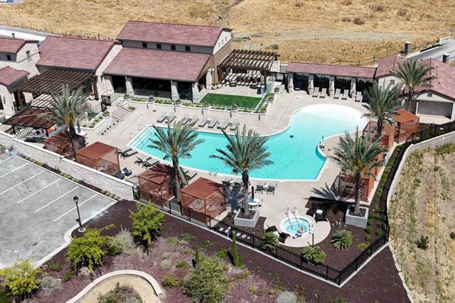7259 Lembert Hills Dr, Dublin CA: https://media.crmls.org/mediaz/166cf359-c73a-40bb-92b5-7a754aab6377.jpg