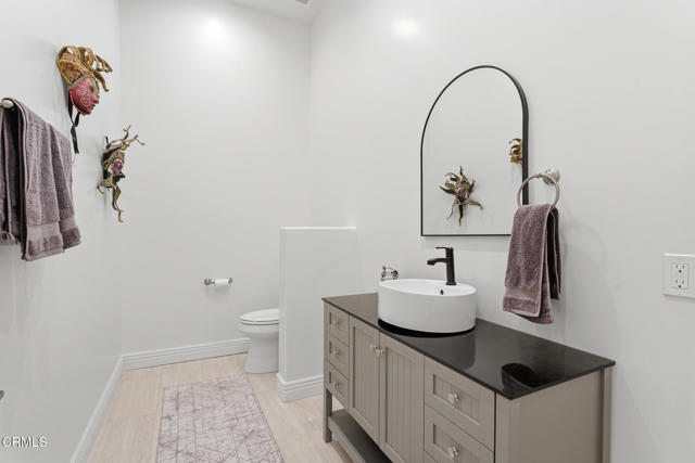 Image 24 of 34 For 395 Sherwood Court