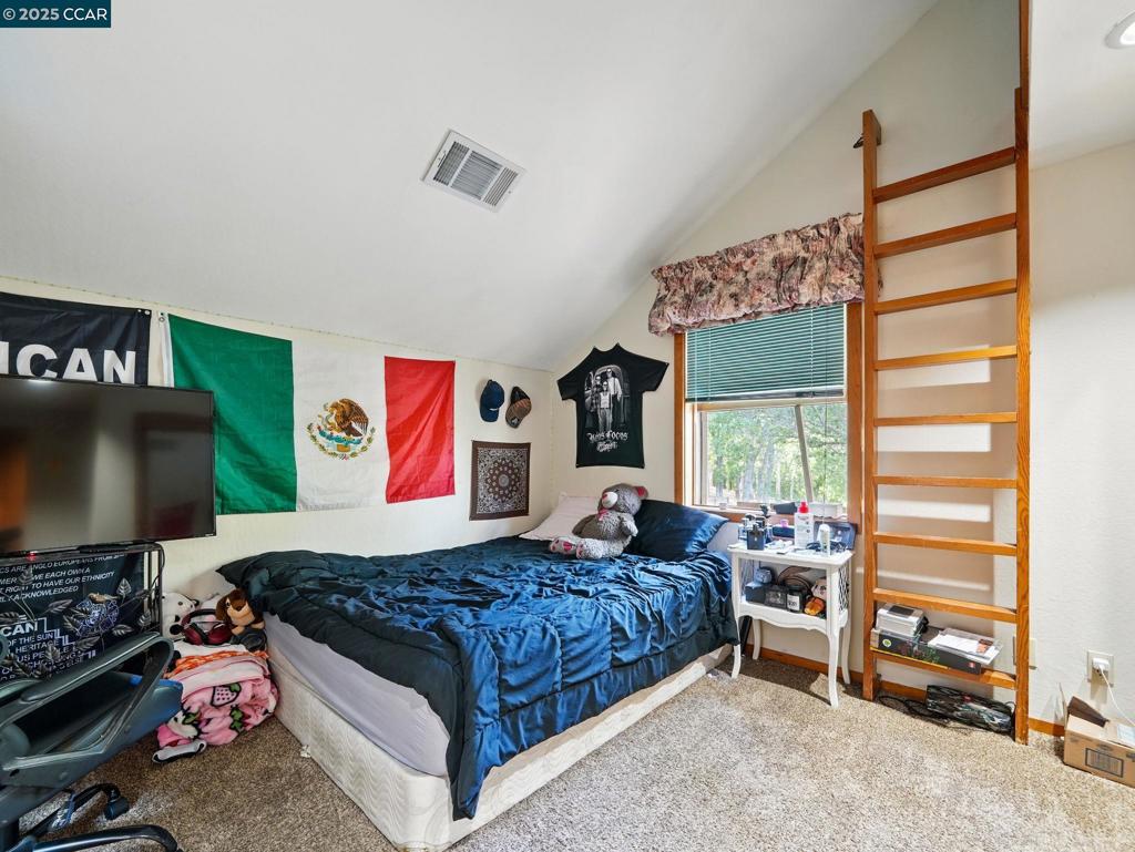 https://media.crmls.org/mediaz/166d8d6b-e046-4b0e-9221-709046a166ba.jpg?preset=X-Large