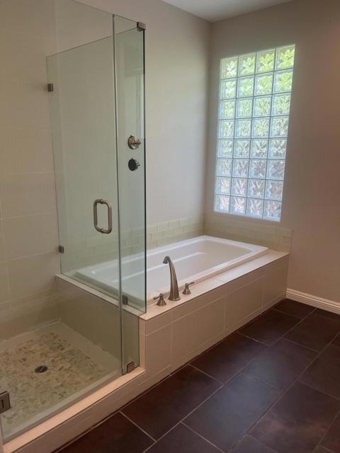 11 Mission Palms W Drive, Rancho Mirage CA: https://media.crmls.org/mediaz/166e2f91-91ef-4e8a-812f-96a58c2fbc95.jpg