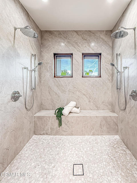 25877 Shady Oak Lane, Valencia CA: https://media.crmls.org/mediaz/166e434e-bff3-404e-8b3f-ba9b78b5d2fc.jpg