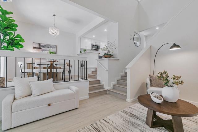 636 Praderia Cir, Fremont CA: https://media.crmls.org/mediaz/166ecb3d-5a79-4773-9d57-c885ed1da77a.jpg