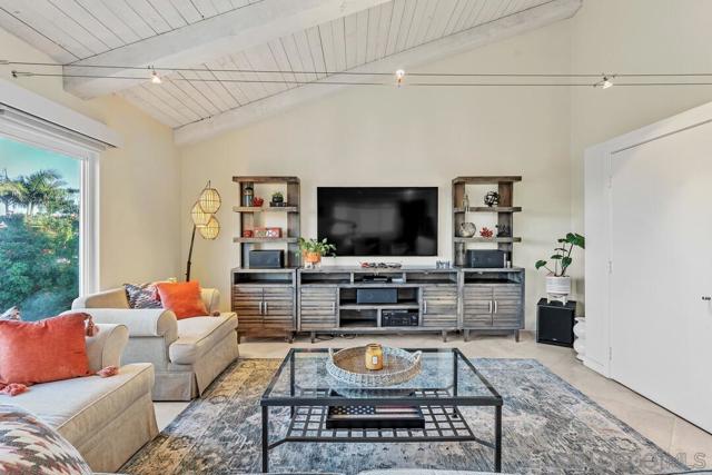 36 Admiralty Cross, Coronado CA: https://media.crmls.org/mediaz/166ef3ba-26fd-4817-8f85-37b5ef08ba82.jpg