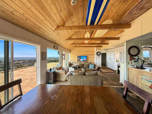 4103 Calle Bienvenido, San Clemente CA: https://media.crmls.org/mediaz/166fe8a7-897d-438c-beb3-c4ded4491a5e.jpg