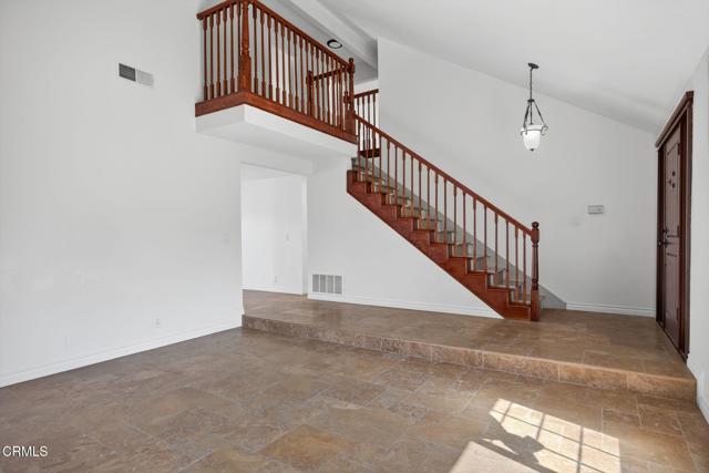 Detail Gallery Image 11 of 49 For 747 Southwick St, Santa Paula,  CA 93060 - 4 Beds | 2 Baths