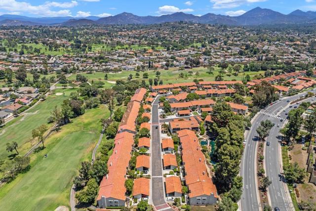 12007 Caminito Campana, San Diego CA: https://media.crmls.org/mediaz/16701ff9-7076-4c3c-abe5-0e41c0859ba0.jpg