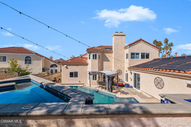 4542 Skidmore Court, Moorpark CA: https://media.crmls.org/mediaz/16708e17-23cc-4684-a12a-452832309b42.jpg