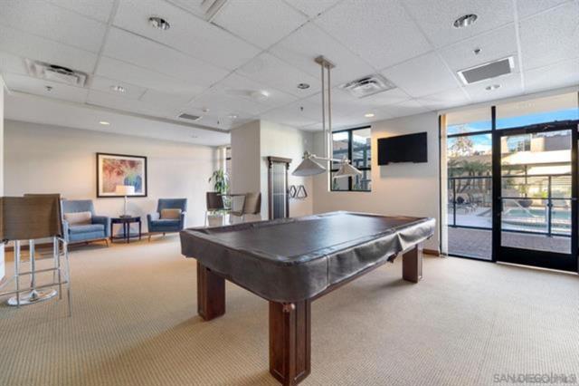 555 Front St, San Diego CA: https://media.crmls.org/mediaz/16709005-95aa-4e2d-b34a-e80e2458d85b.jpg