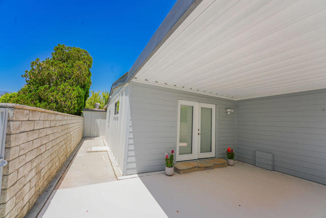 126 Monte Carlo Street, Rancho Mirage CA: https://media.crmls.org/mediaz/1670a4c0-0024-4901-b33d-9386958c0d9d.jpg