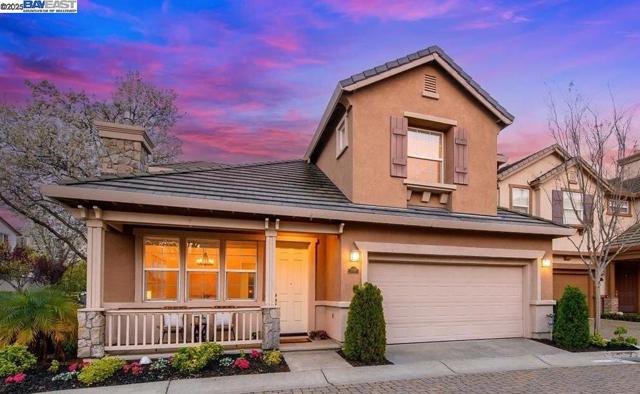 3989 Strafford Ct, Dublin CA: https://media.crmls.org/mediaz/1670ff4b-2f9d-4bc8-8210-b145e5d1f3b4.jpg