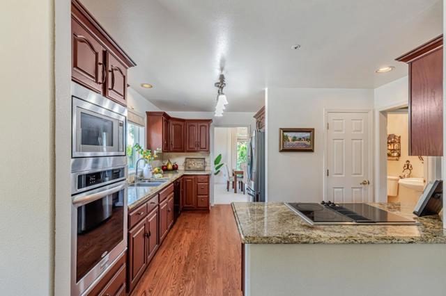 28837 Underwood Road,  CA: https://media.crmls.org/mediaz/16715724-260f-445d-a91c-cbb66a594306.jpg