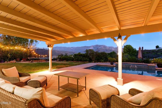 4414 Paseo Santa Rosa, Newbury Park CA: https://media.crmls.org/mediaz/16717540-e98d-45b1-8d39-1a3949975e01.jpg
