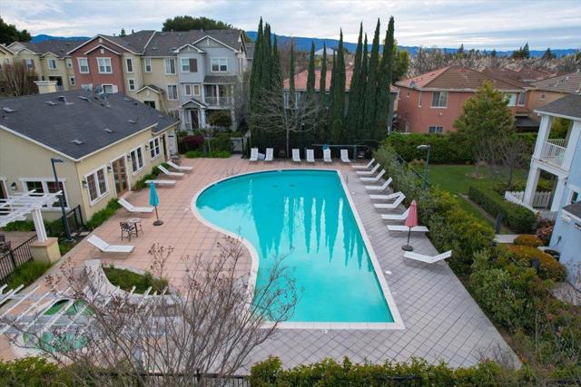 193 Fable Court, Mountain View CA: https://media.crmls.org/mediaz/1671e841-09fd-42e0-b533-9207098348b9.jpg