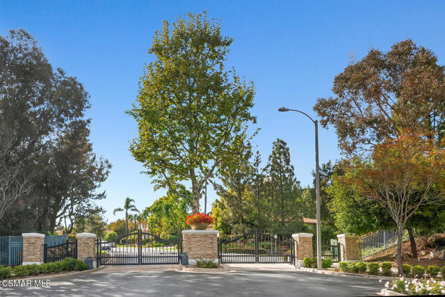 980 Via Anita, Newbury Park CA: https://media.crmls.org/mediaz/16730ac7-fe64-4b56-b057-4edbc8983049.jpg