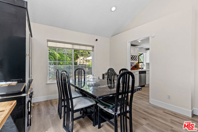 13011 Meadowlark Avenue photo 8
