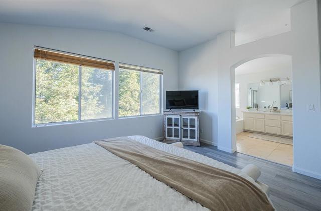 327 Rhine Court, Salinas CA: https://media.crmls.org/mediaz/167383d7-b143-469c-9f91-fbd971068fa1.jpg