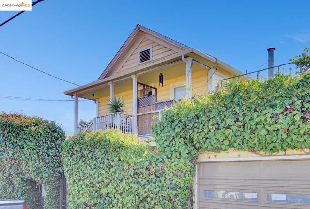 Image 32 of 39 For 1095 67th St
