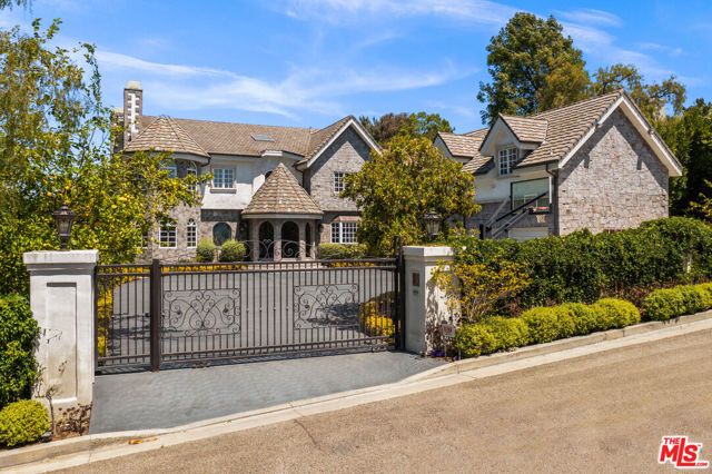 Drew Fenton | 3170 KINGS Court Los Angeles CA | MLS: 7365327 Drew Fenton | 3170 KINGS Court Los Angeles CA | MLS: 7365327