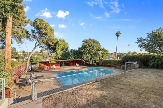 Detail Gallery Image 29 of 39 For 6114 Tarragona Dr, San Diego,  CA 92115 - 4 Beds | 2 Baths