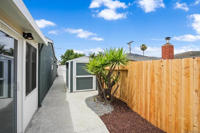 7111 Regner Rd, San Diego CA: https://media.crmls.org/mediaz/16771769-890a-4b3c-873c-6795e31d11b9.jpg