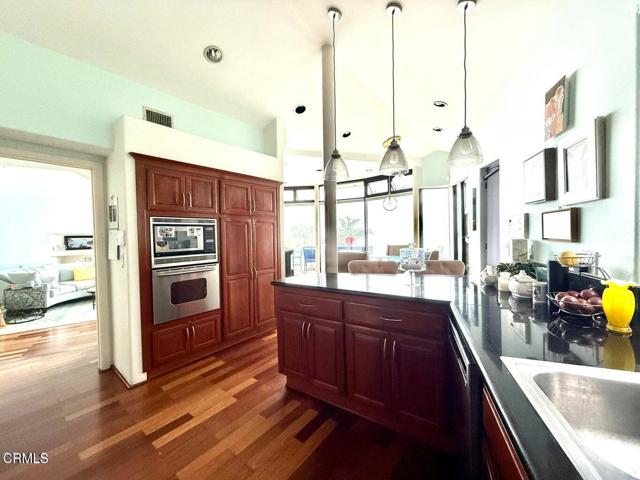 Detail Gallery Image 6 of 19 For 1445 Bounty Way, Laguna Beach,  CA 92651 - 4 Beds | 5 Baths