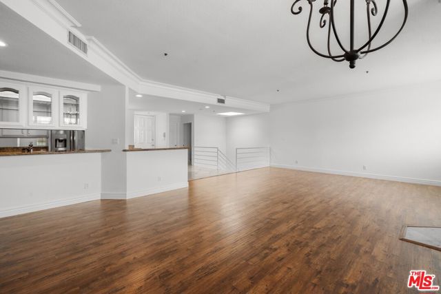 1722 Malcolm Avenue, Los Angeles CA: https://media.crmls.org/mediaz/1679d2fd-3ea2-4432-9ce1-af99ee872bd9.jpg