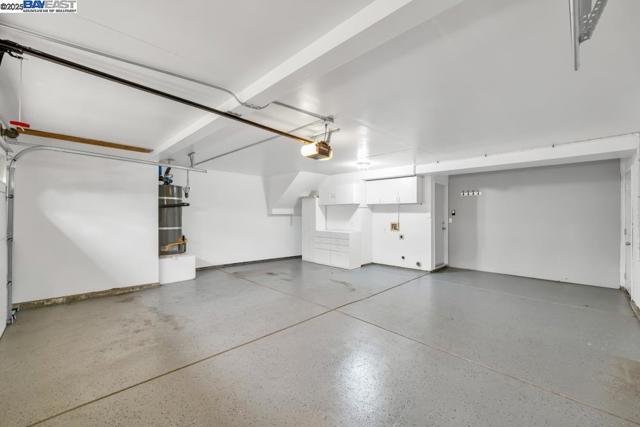 9193 Bungalow Way, Elk Grove CA: https://media.crmls.org/mediaz/167bcb45-b74f-438e-9969-d2d2b10ef860.jpg
