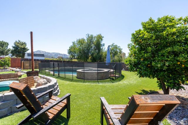 23849 Gymkhana RD, Ramona CA: https://media.crmls.org/mediaz/167cd4be-6ad2-47da-9f64-3a630ec78508.jpg