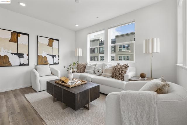 2818 Fifth Street, Alameda CA: https://media.crmls.org/mediaz/167db79f-fafa-4f79-9c45-d6c1ec23f8e4.jpg