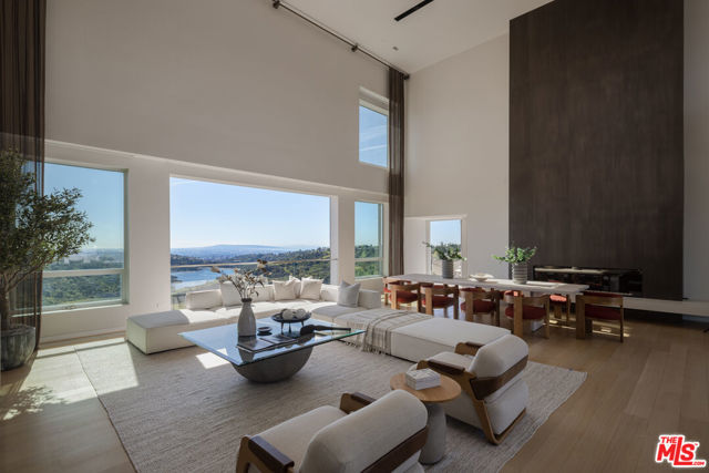 15210 Antelo Place, Los Angeles CA: https://media.crmls.org/mediaz/167ec72f-882d-41ff-afe4-f13b0ddd23eb.jpg