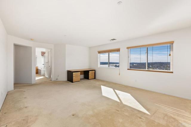 Detail Gallery Image 17 of 35 For 10067 Challenger Cir, Spring Valley,  CA 91978 - 3 Beds | 2/1 Baths