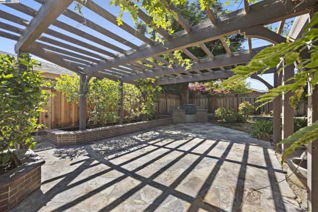 4580 Theresa Ave, Fremont CA: https://media.crmls.org/mediaz/16802525-8628-4236-ab8a-ab52fd3f2d64.jpg