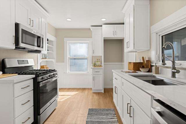 551 53rd Street, Oakland CA: https://media.crmls.org/mediaz/1680ae26-20e4-4359-b3ab-ba443131c4fb.jpg