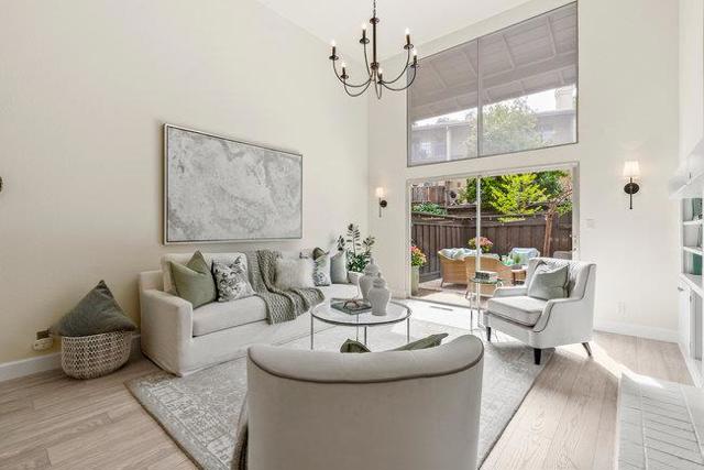 18400 Overlook Road, Los Gatos CA: https://media.crmls.org/mediaz/168114d1-89dc-4f52-8f68-022838dfc593.jpg