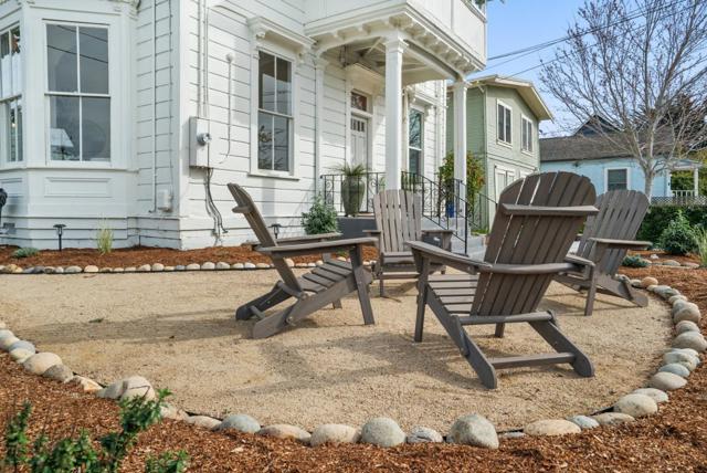 126 Cedar Street, Santa Cruz CA: https://media.crmls.org/mediaz/168124f1-870d-4cf8-82eb-6e67c682adcb.jpg