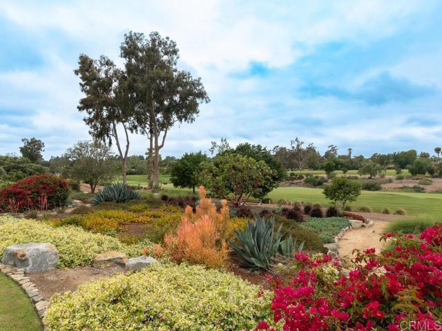 6418 Paseo Delicias, Rancho Santa Fe CA: https://media.crmls.org/mediaz/168356dd-55c1-4b6f-bc0b-6aaff09d5abc.jpg