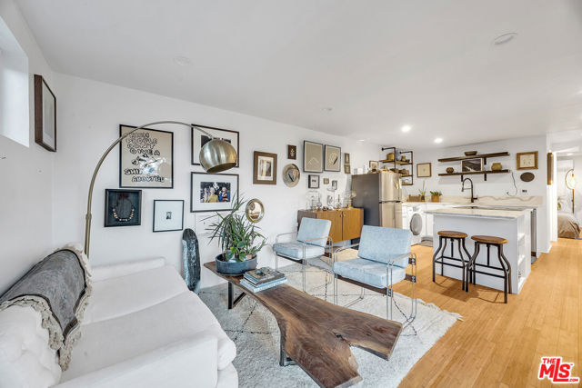 2727 Corral Canyon Road, Malibu CA: https://media.crmls.org/mediaz/168475fe-5c8b-4014-afaf-4e663563d2e8.jpg