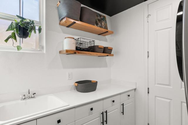 67860 Via Seguro, Cathedral City CA: https://media.crmls.org/mediaz/1686a916-735a-40cb-b23a-123d6ddedb70.jpg