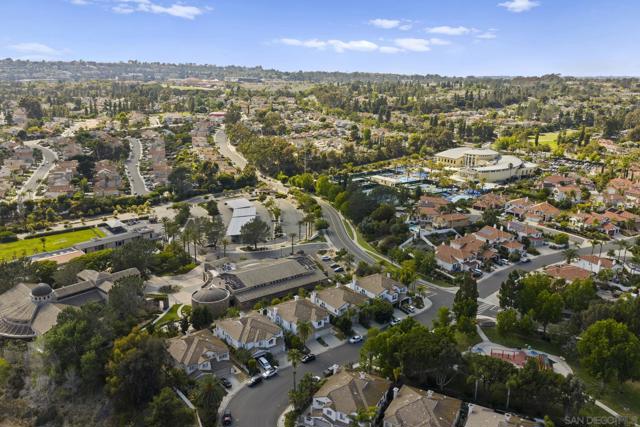 12372 Mona Lisa St, San Diego CA: https://media.crmls.org/mediaz/1686f3db-c38a-47bd-839e-89519813363d.jpg