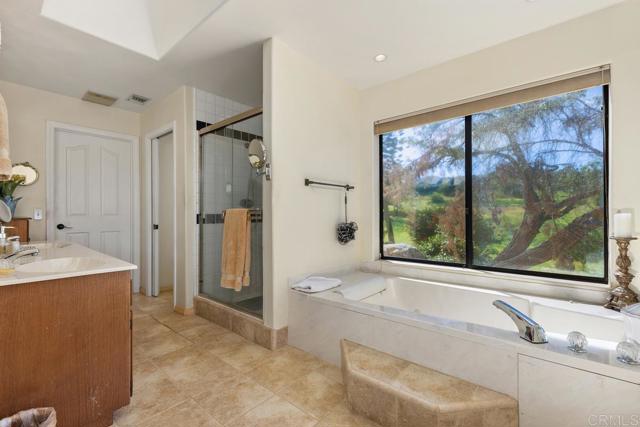 Detail Gallery Image 33 of 54 For 2394 Vista Grande, Vista,  CA 92084 - 3 Beds | 2/1 Baths