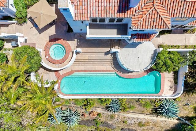 Detail Gallery Image 42 of 55 For 6039 Calle Camposeco, Rancho Santa Fe,  CA 92067 - 5 Beds | 5/1 Baths