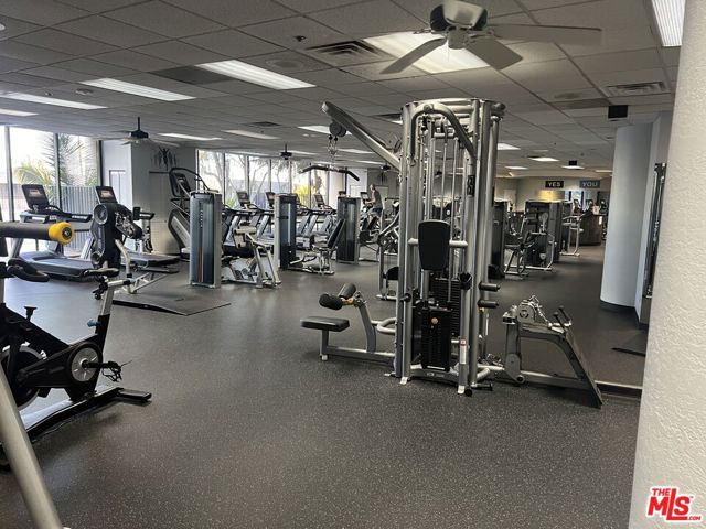 4335 Marina City Drive, Marina del Rey CA: https://media.crmls.org/mediaz/1688255d-446c-4596-b0bd-303d7c0ceeb0.jpg