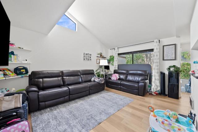 2005 Parrott Drive, San Mateo CA: https://media.crmls.org/mediaz/16892083-8f9b-4583-8a28-8f2c5639f086.jpg